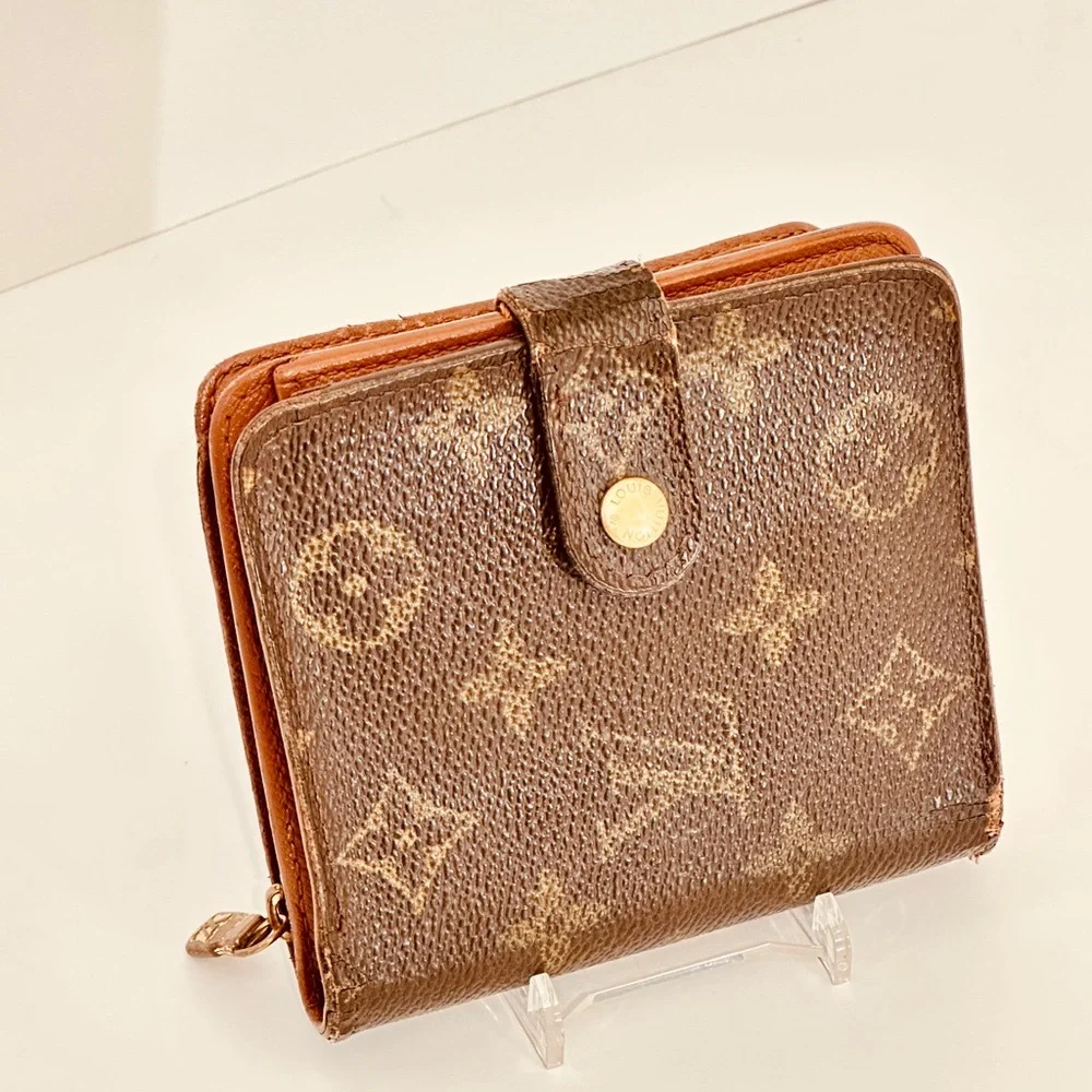 Louis Vuitton Tan and Brown Monogram Wallet compact wallet - Picture 1 of 13